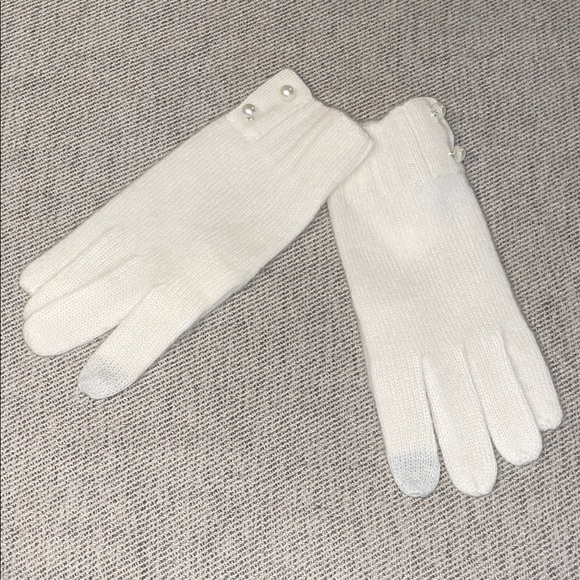Phenix Cashmere White Gloves with Pearl Details NWT - Picture 1 of 7